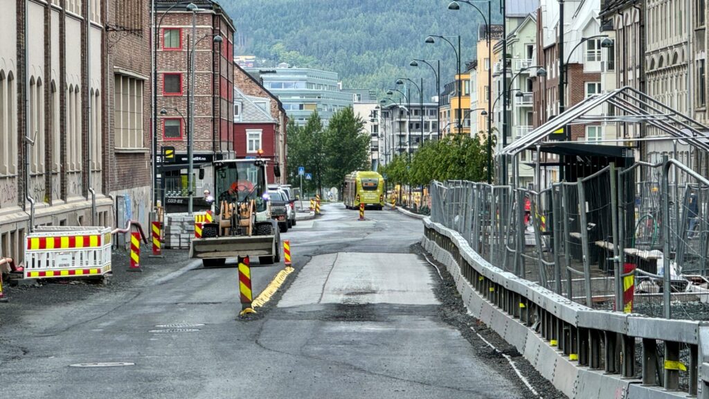 Bilde som viser konstruksjonsarbeid i Innherredsveien.
